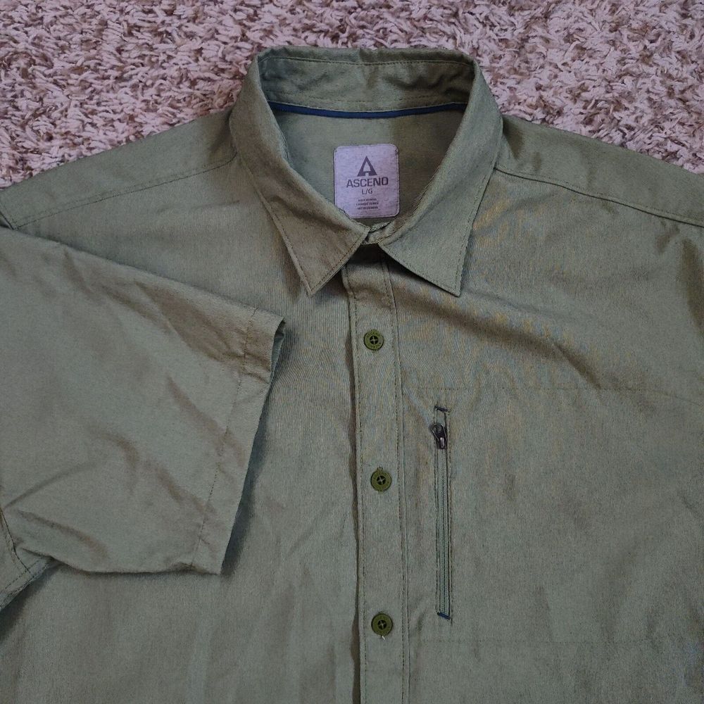 Ascend Short Sleeve Men Sz L Button Up Green Polyester Shirt